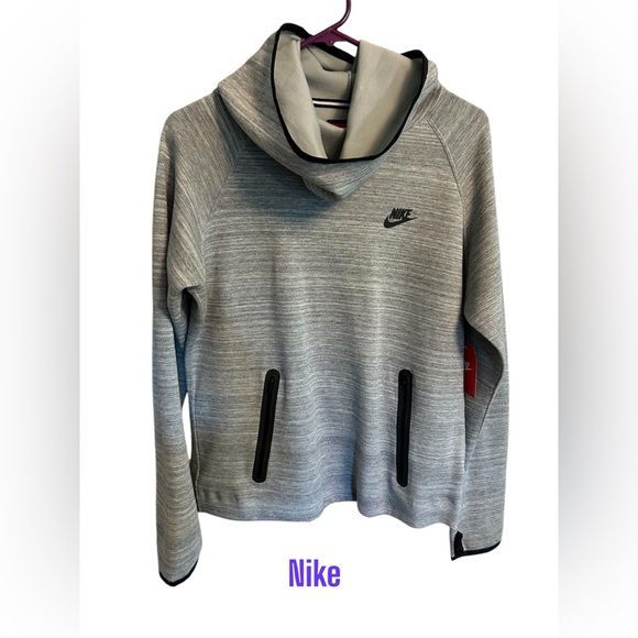 Nike sweatshirt - Picture 2 of 4